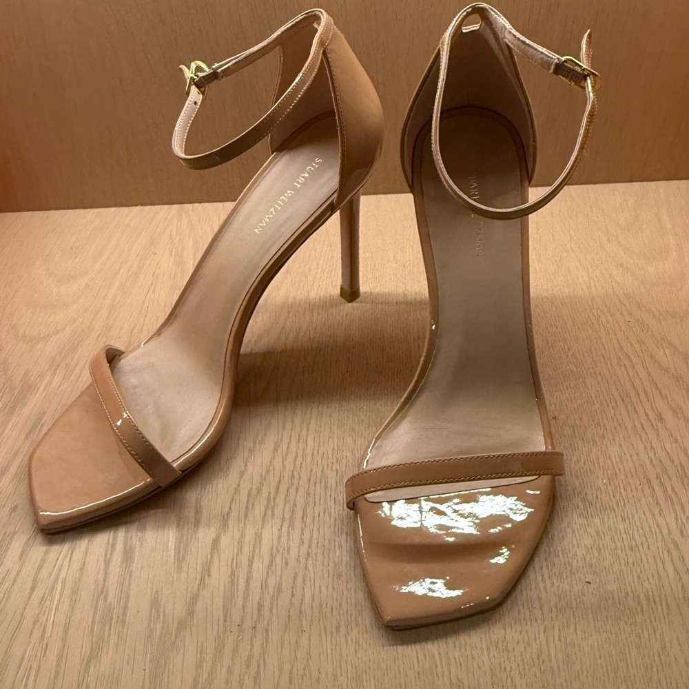 Stuart Weitzman Nudistcurve Patent Ankle-Strap Sandals Tan Heels size 8.5